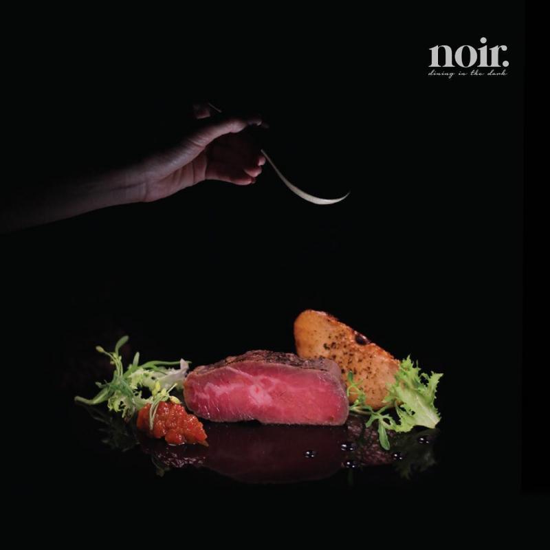 Noir - Dining in the dark