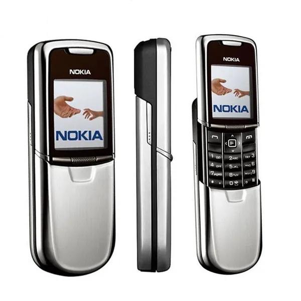 Nokia 8800 và được ra ra mắt vào năm 2005