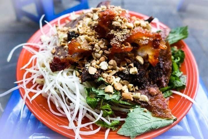 Nộm bò khô - phố Hoàn Kiếm