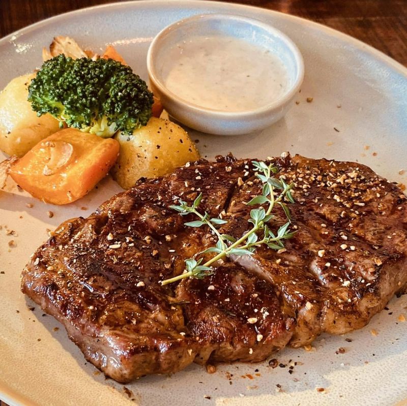 Nossa Steak House & Italian cuisine