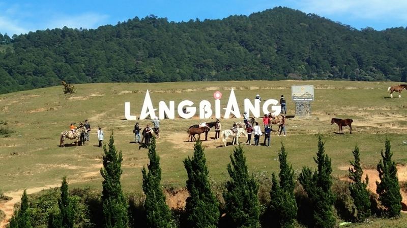 Núi LangBiang Đà Lạt
