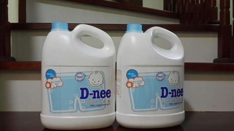 Nước giặt Dnee