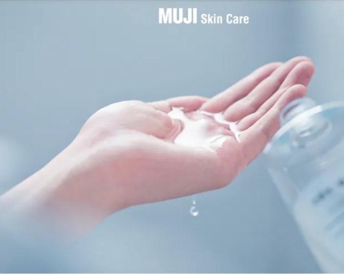 Nước hoa hồng Muji Light Toning Water Moisture