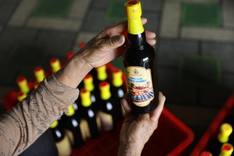 Nước mắm Luận Nghiệp