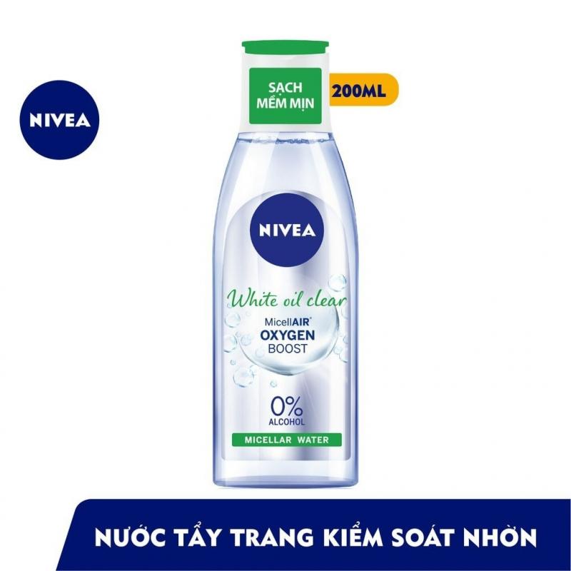 Nước tẩy trang Nivea cho da nhờn White oil control Makeup Clear Micellar Water
