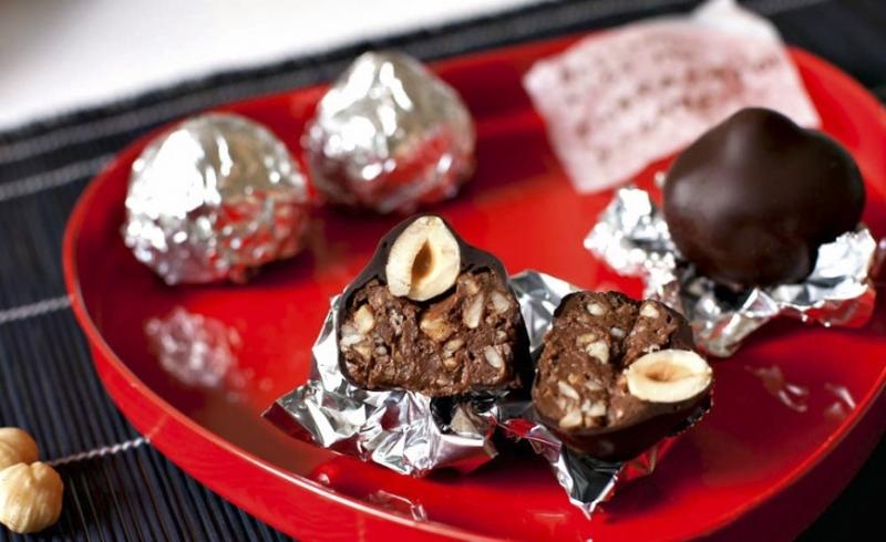 Baci Perugini – loại socola hạt dẻ đặc biệt chỉ có trong ngày Valentine ở Ý.