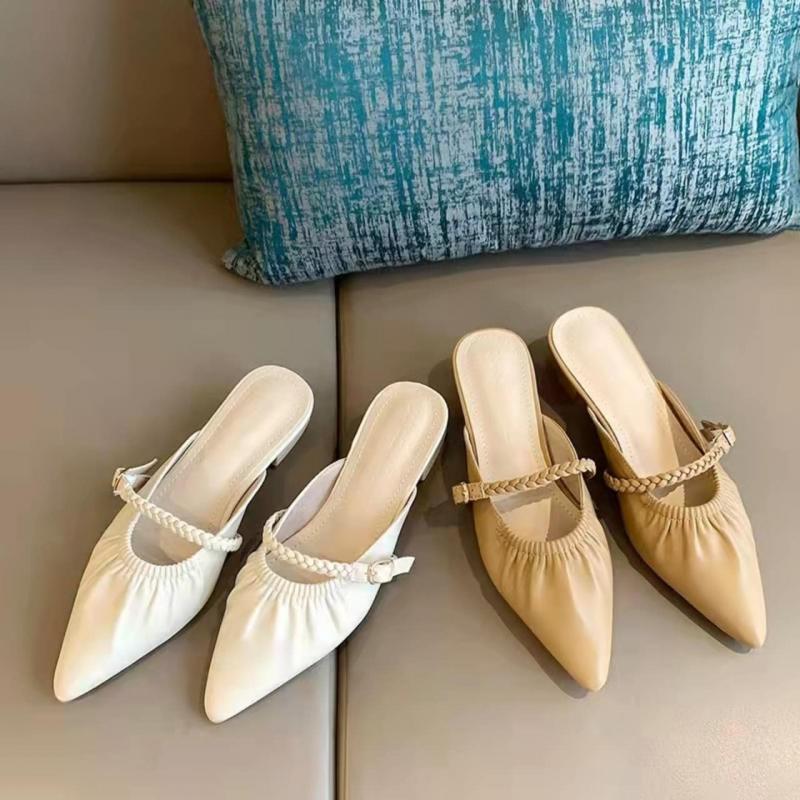 Nhiều mẫu giày đẹp bạn có thể lực chọn tại OAHI SHOES Collection