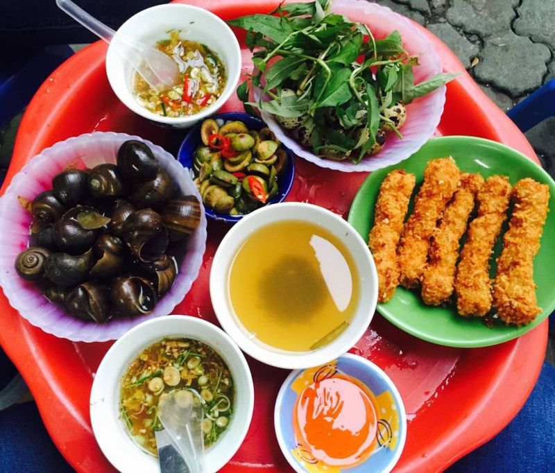 Gánh hàng ăn hấp dẫn nhất tại Hà Nội