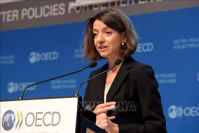 Nhà kinh tế trưởng của OECD, bà Laurence Boone. (Ảnh: AFP/TTXVN)