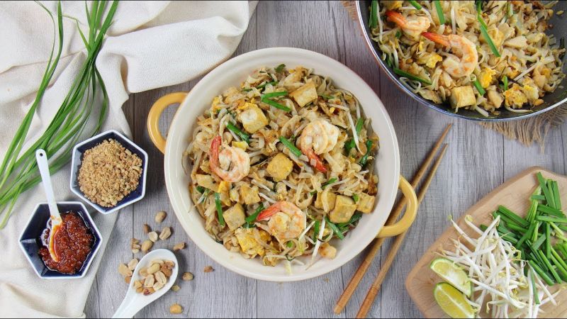 Pad Thai chuẩn vị Thái