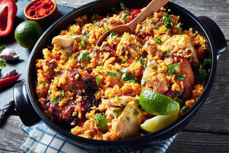 Paella Valenciana - Cơm thập cẩm Valencia