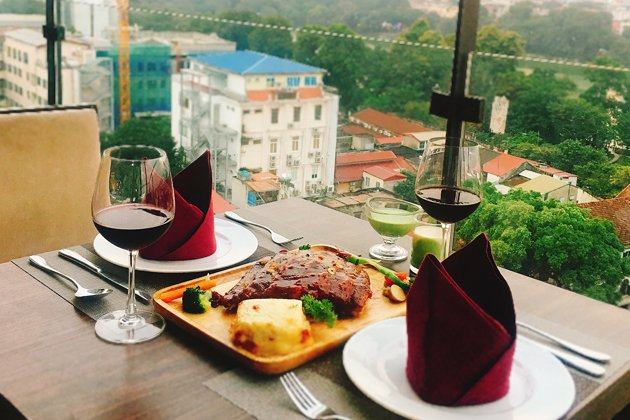 Top 12 nhà hàng lý tưởng cho việc hẹn hò đêm Valentine tại Hà Nội