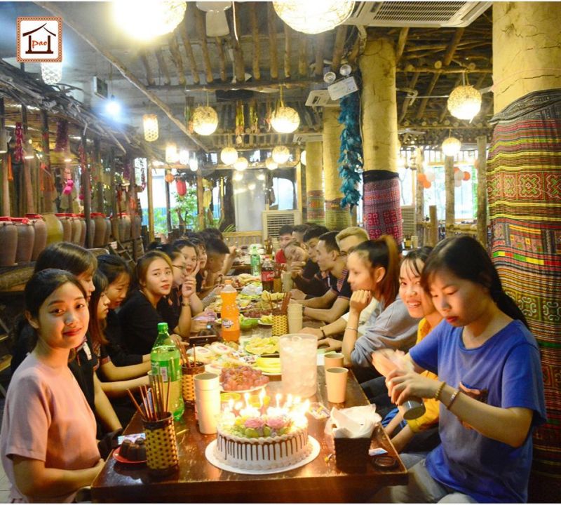 Tiệc sinh nhật tổ chức tại Pao Quán
