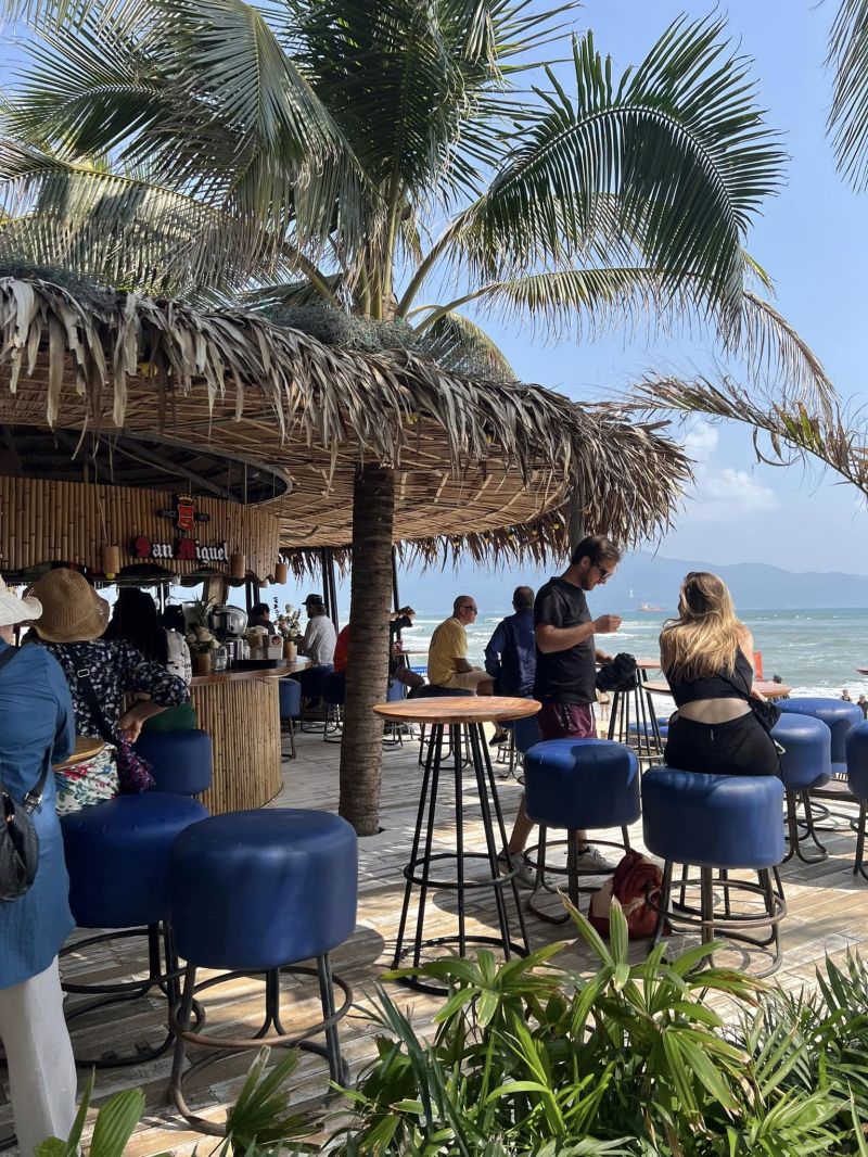 Paradise Beach Bar & Cinema Danang