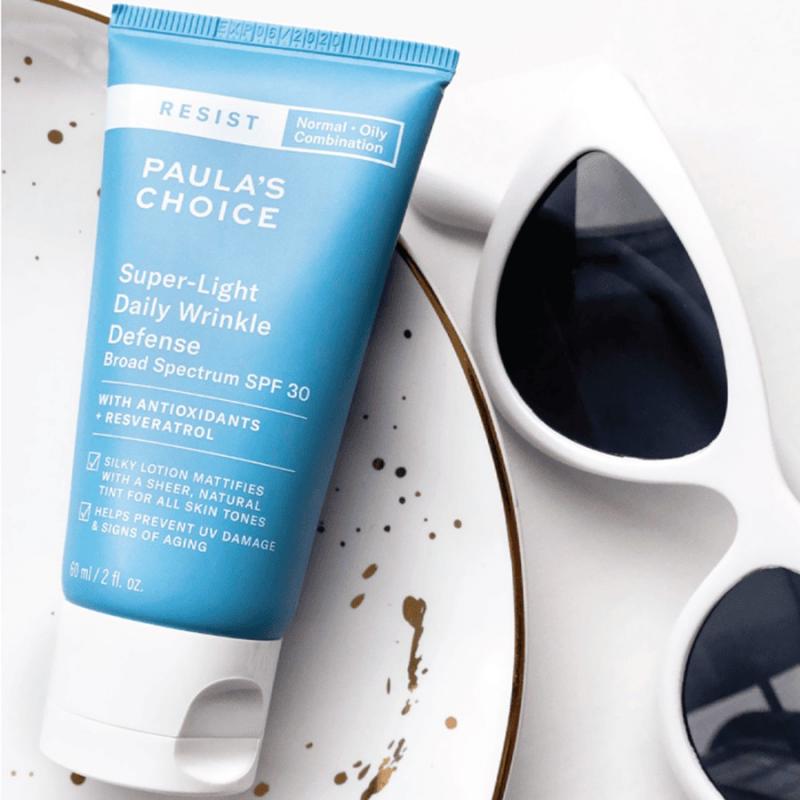 Kem chống nắng Paula’s Choice SuperLight Daily Wrinkle Defense SPF30