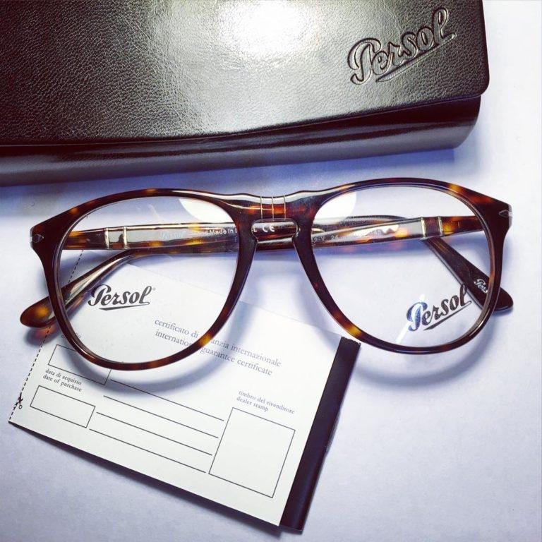 Mắt kính Persol