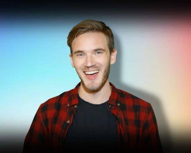 Pewdiepie (111 triệu người đăng ký)