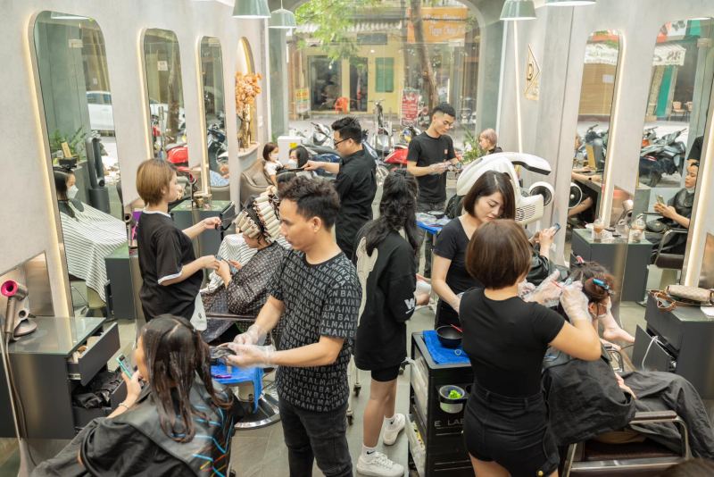 Phạm Long Hair Salon