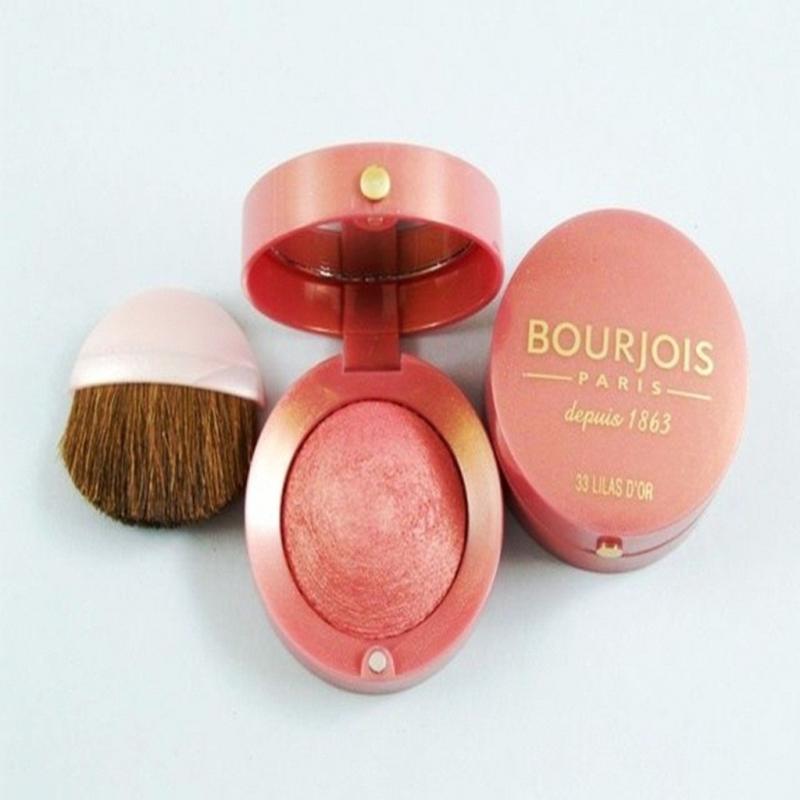 Khi nói đến Bourjois, không ai ưa chuộng thương hiệu mỹ phẩm này mà lại không yêu mến những hộp phấn má xinh xắn được.