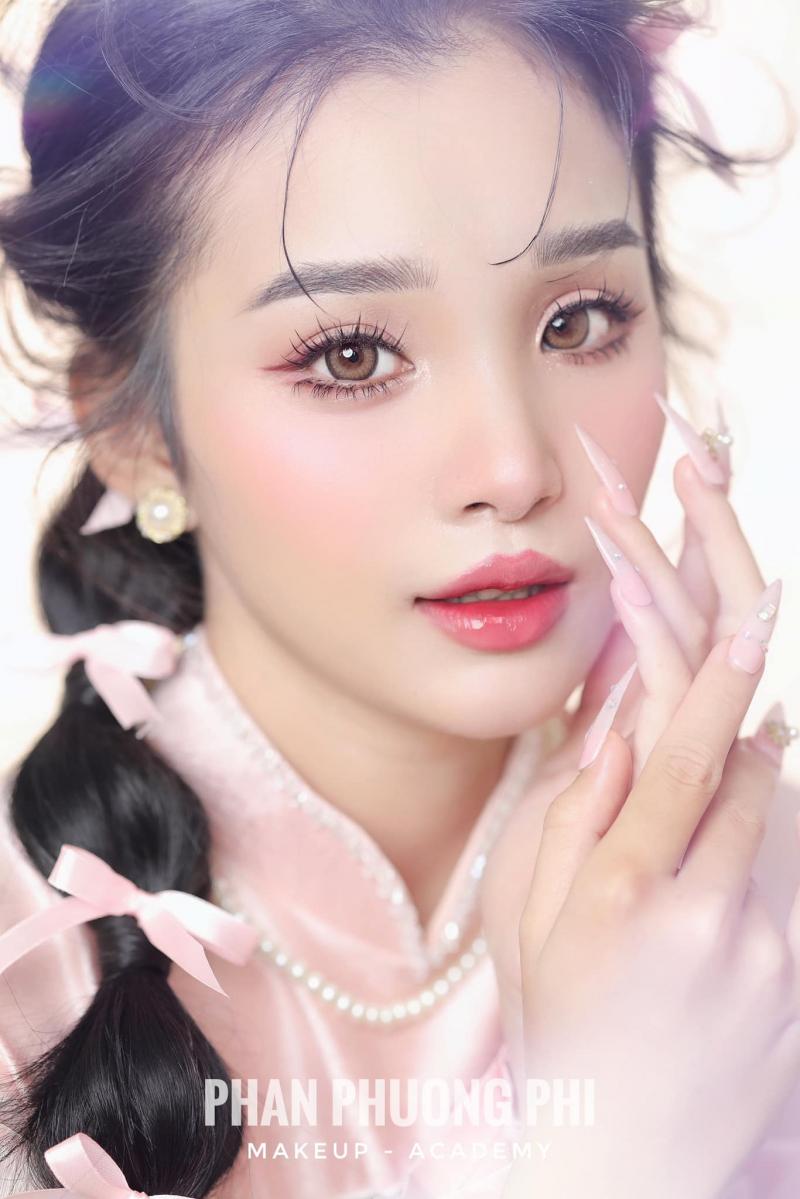 Phan Phương Phi Make Up Store