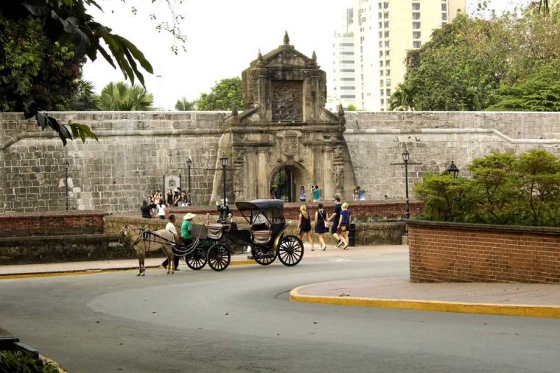 Pháo đài Santiago là một trong những điểm đến nổi tiếng của Manila, Philippines