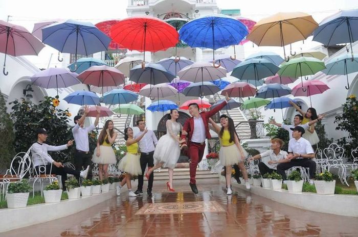 Phim trường chụp ảnh cưới đẹp nhất tại Huế