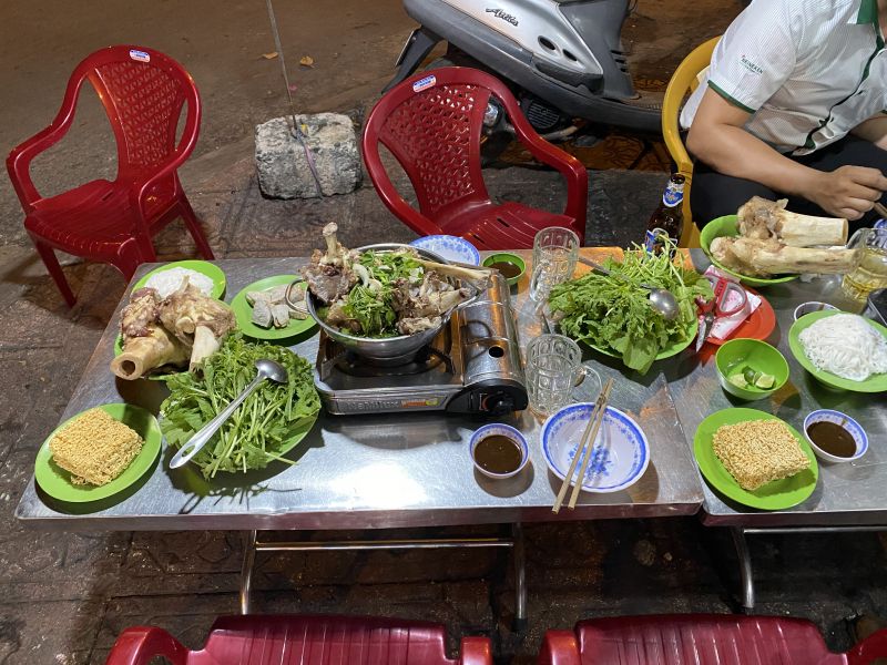 Phở Bò Lẩu Bò Tư Lê