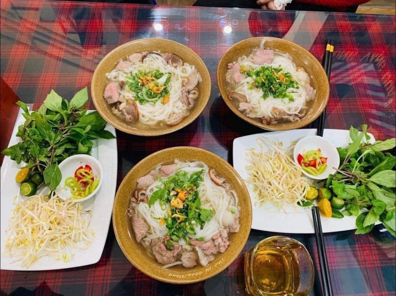 Phở Dê Rồng Vàng