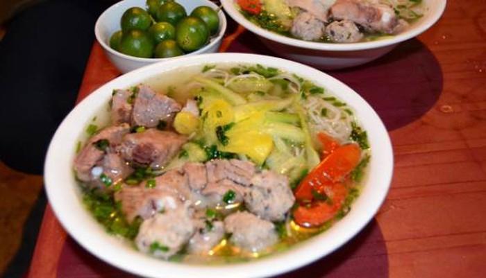 Phở Gà & Bún Sườn Chua