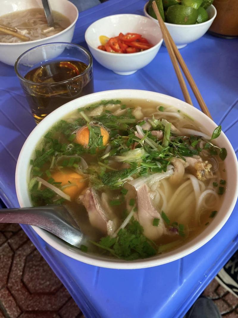 Phở gà Châm