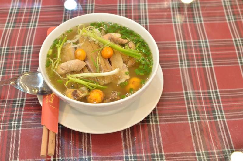 Quán ăn ngon nhất trên đường Võ Chí Công, Hà Nội