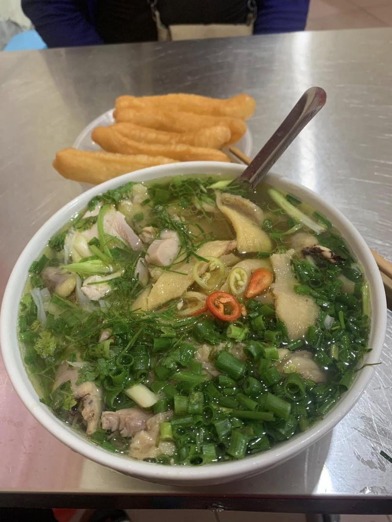 Phở gà Hương Trà