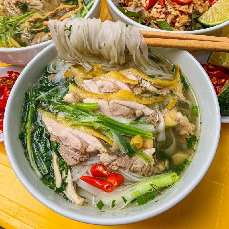 Phở Gà Mỵ Vũ