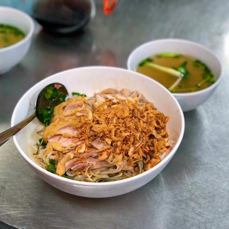 Phở Gà Nguyệt - Phủ Doãn