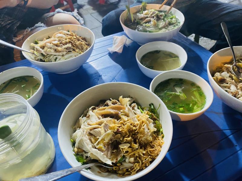 Phở Gà Nguyệt - Phủ Doãn