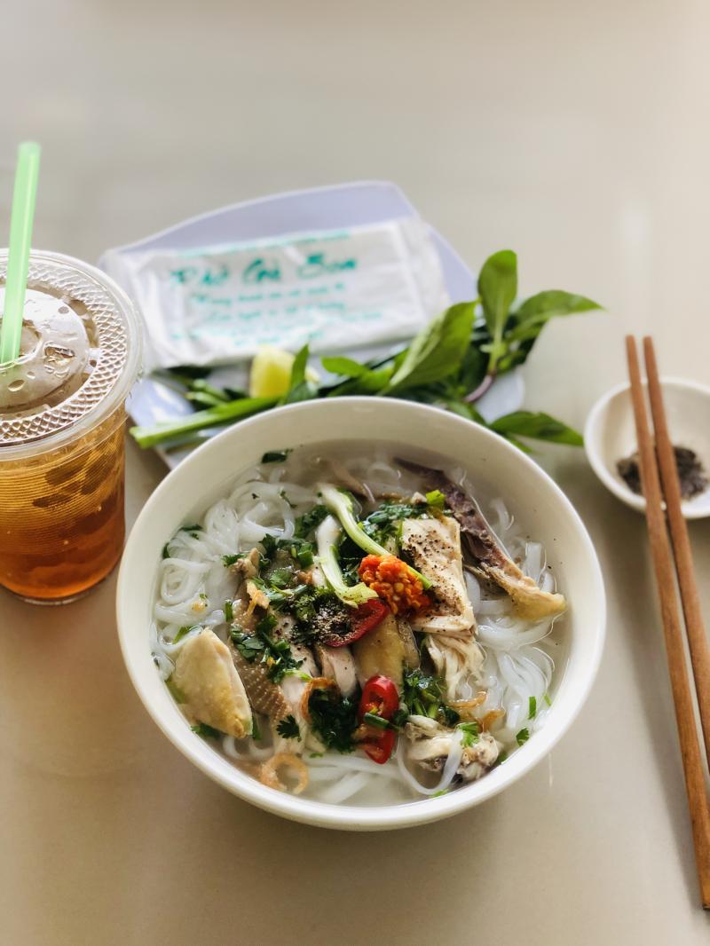 Phở Gà Son