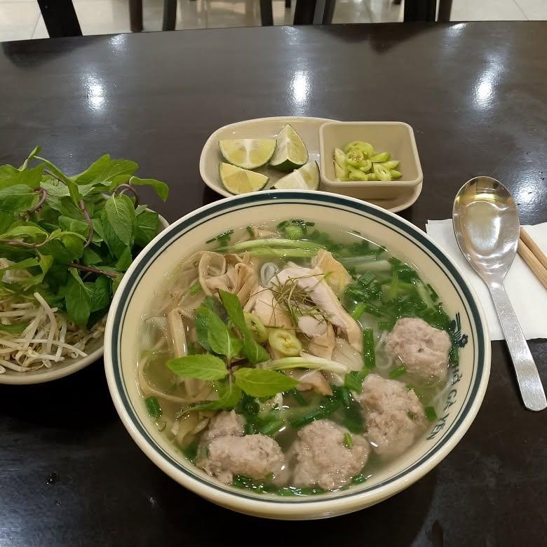 Phở Gà Yến