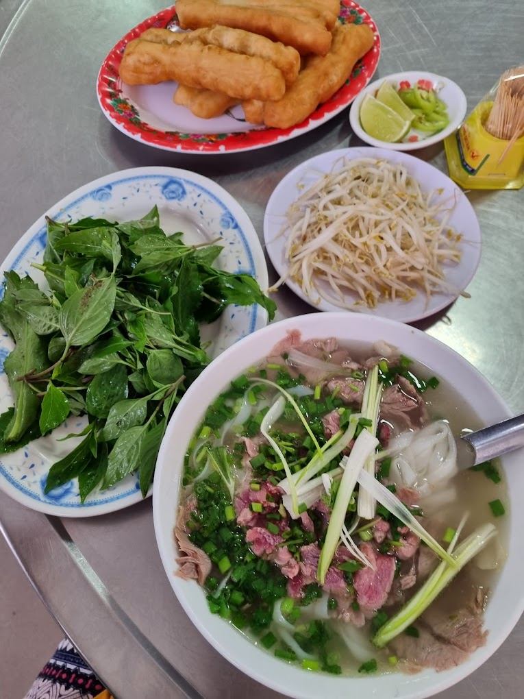 Phở Hoàng Dung 116 Bà Triệu