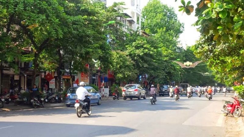 Top 12 Con Đường Đẹp Nhất Ở Hà Nội Để Bạn Đi Lượn - Toplist.Vn