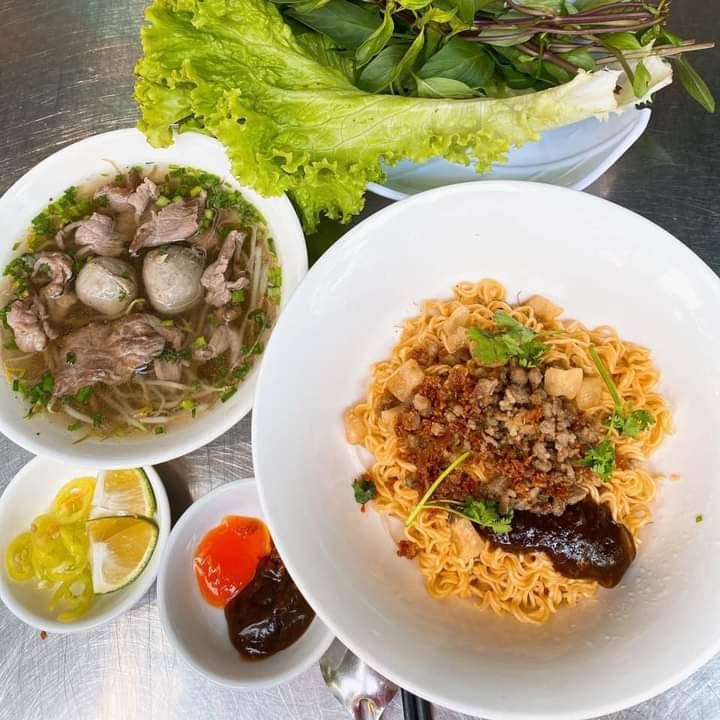 Phở khô Gia Lai Thùy Linh