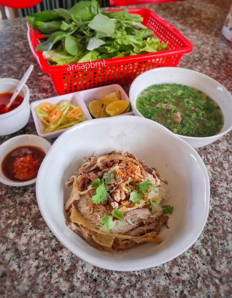 Phở Khô Hai Tô