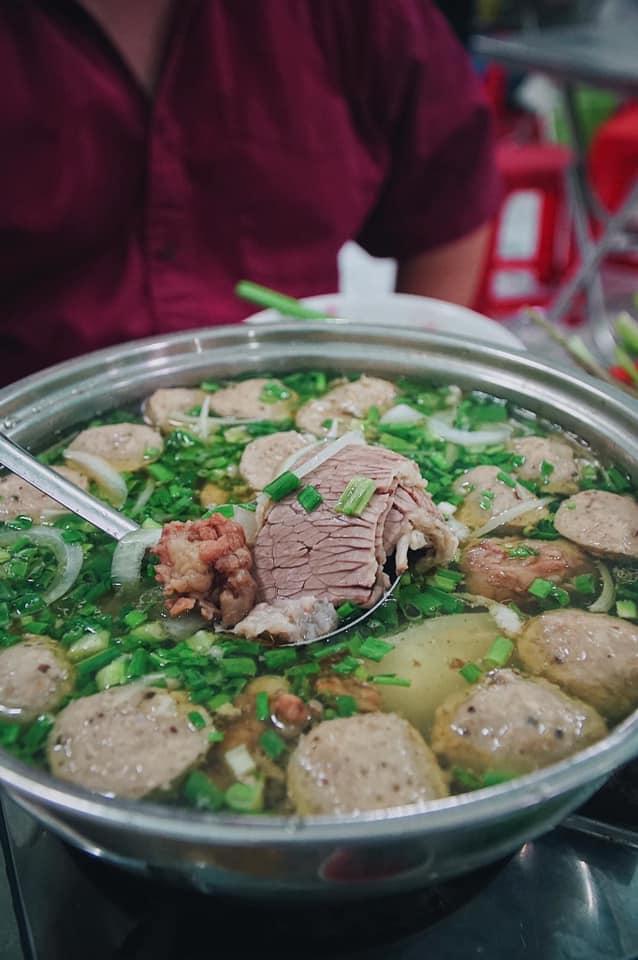 Phở lẩu bò Chợ Lớn