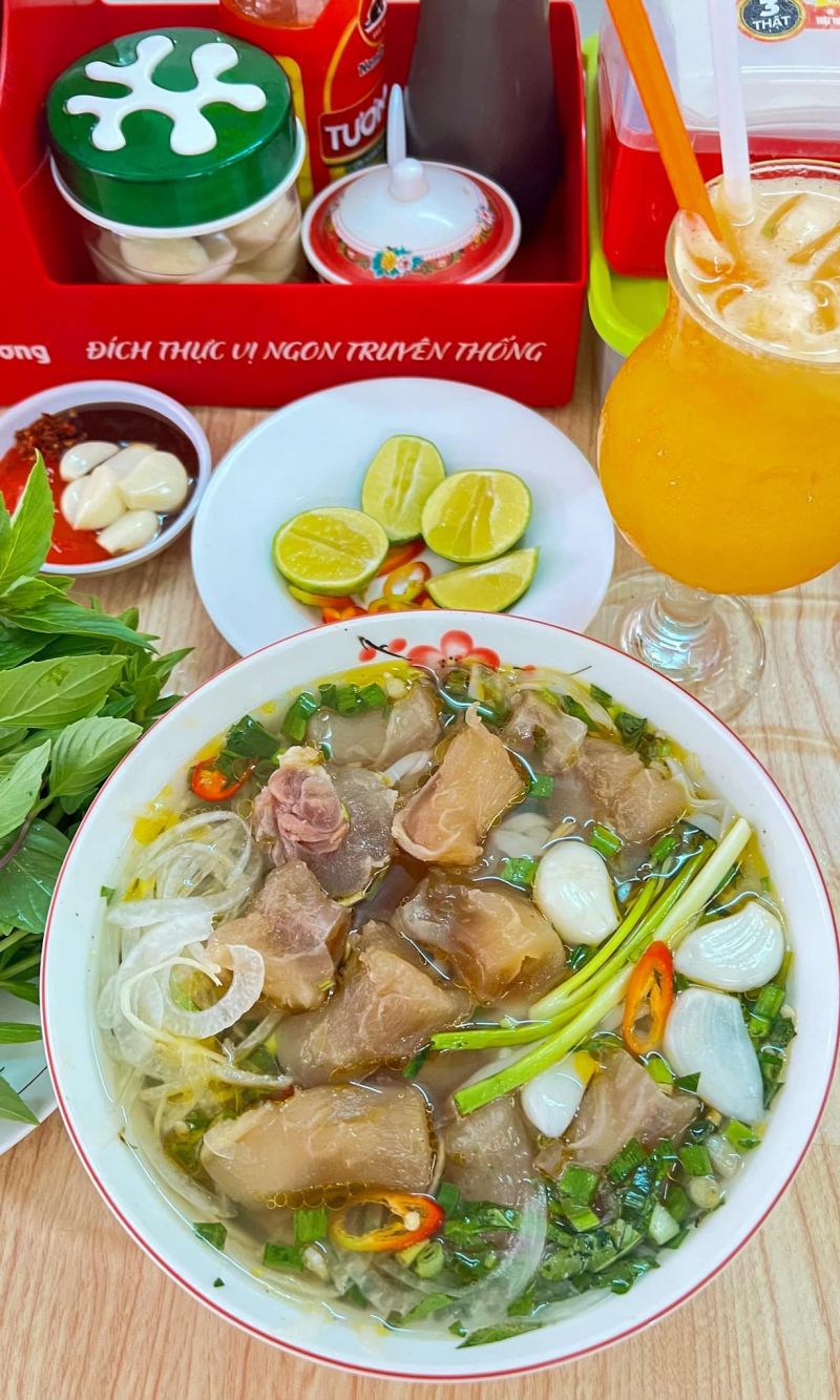 Phở Nga thơm ngon, hấp dẫn