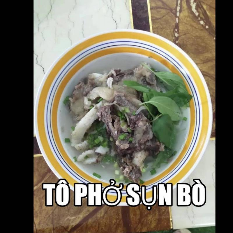 ﻿﻿Phở Nhung