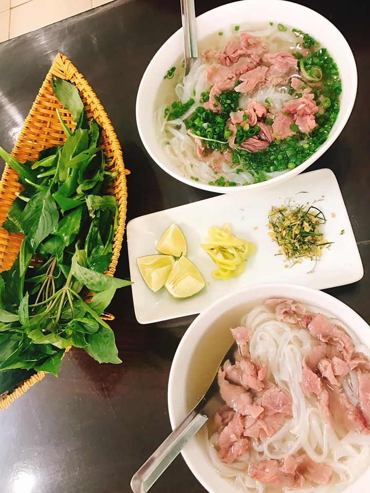 Quán ăn ngon ở đường Nguyễn Thái Học, Huế