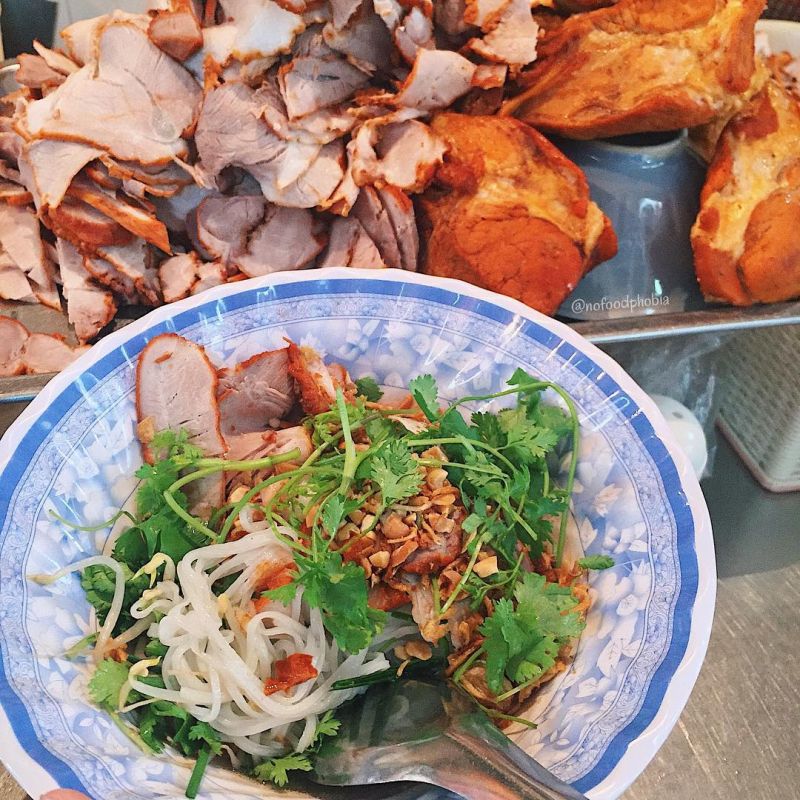 Quán ăn ngon nhất bạn không nên bỏ lỡ tại thiên đường ẩm thực ngõ chợ Đồng Xuân, Hà Nội