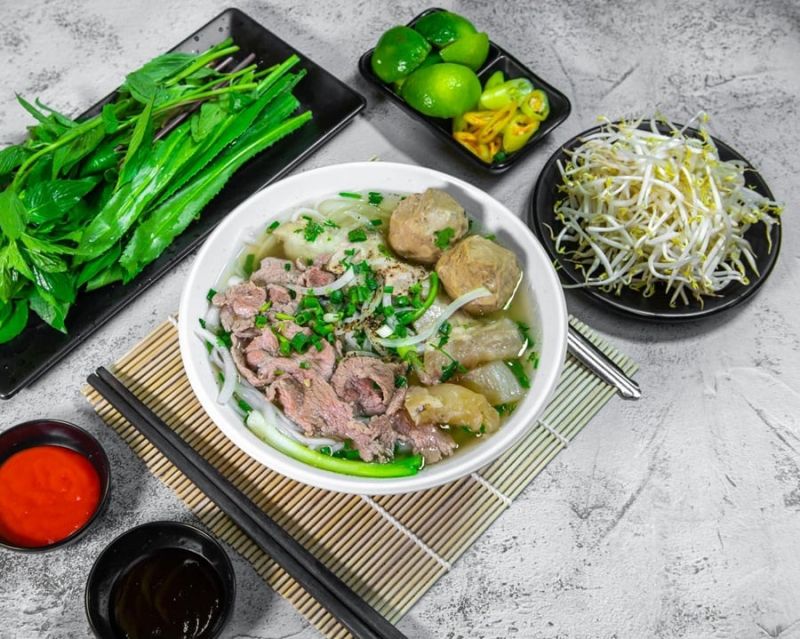 Phở ngon quán Việt Hưng