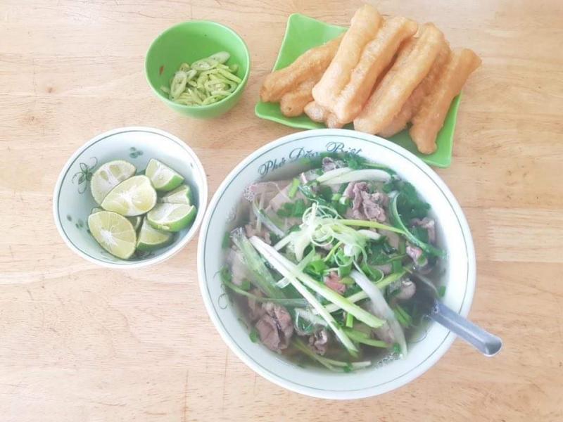 Phở Vũ Gia Truyền