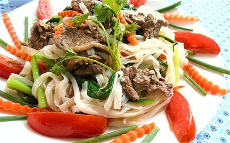 Phở xào Mê Kông