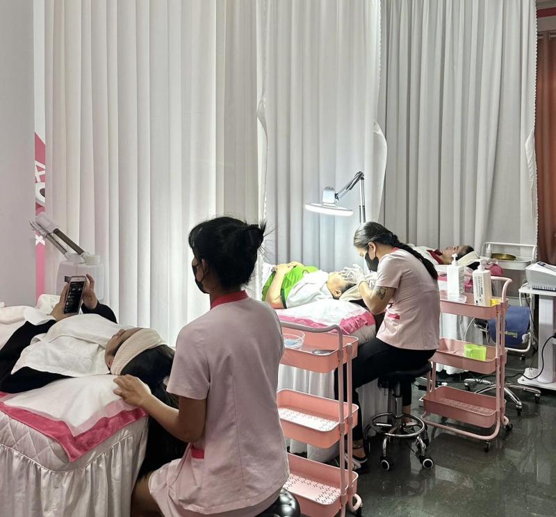 Phoenix Spa & Academy